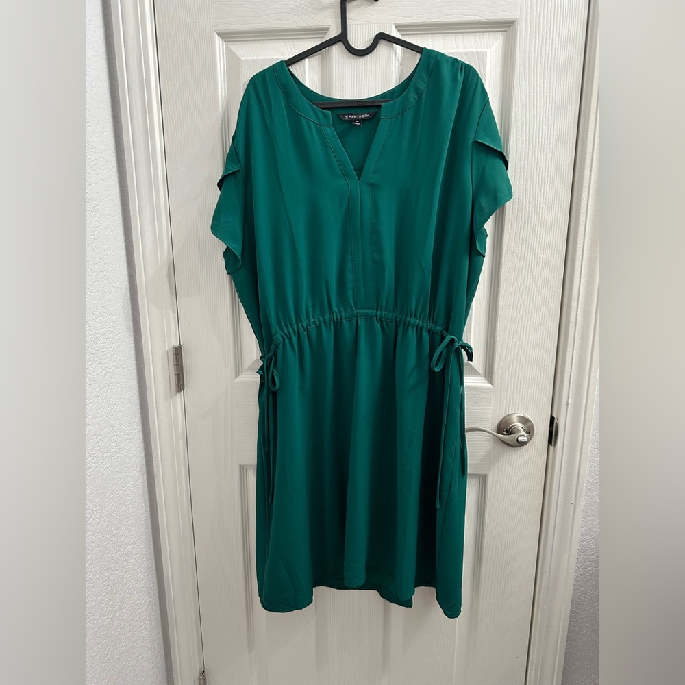 41 HAWTHORN
Celia Sleeve Detail Dress green